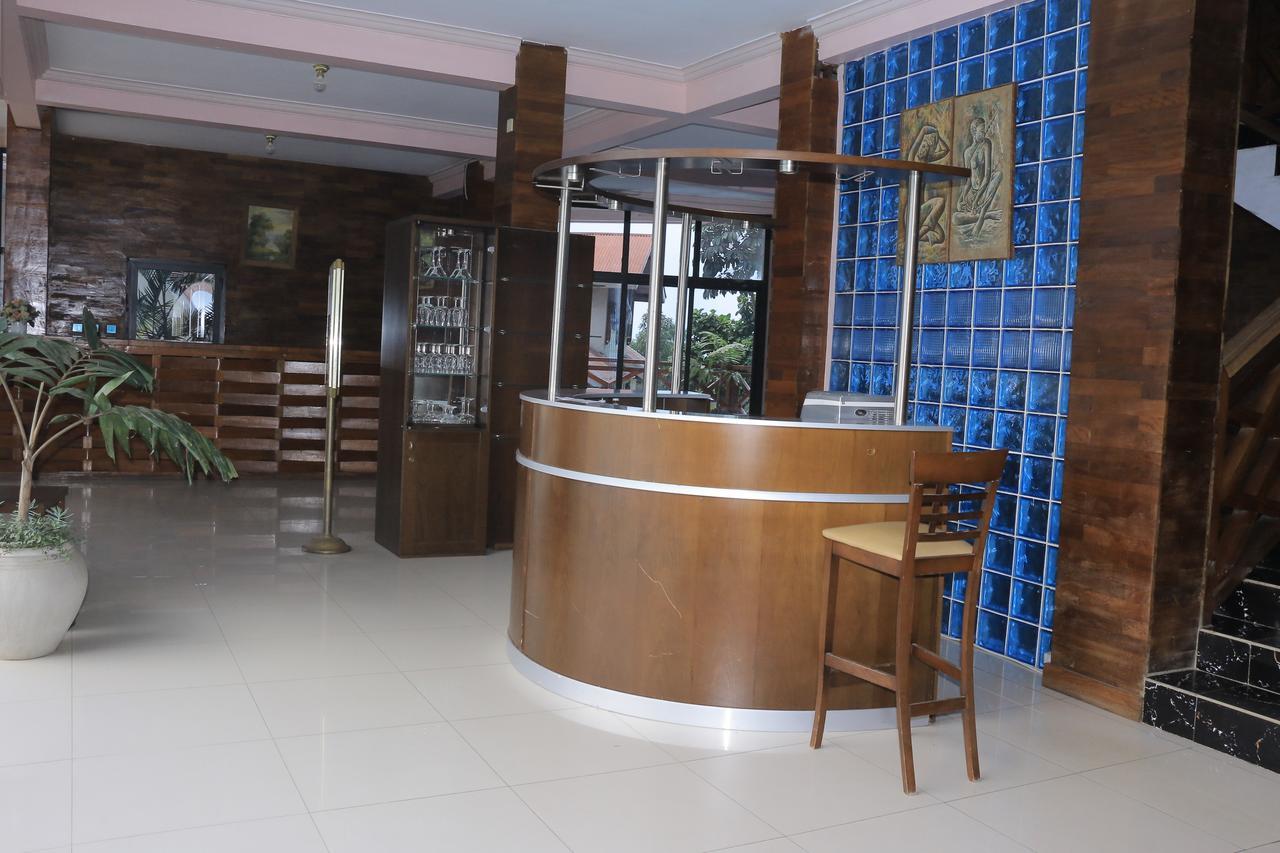 Vip Palace 2 Hotel Goma Esterno foto