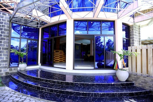 Vip Palace 2 Hotel Goma Esterno foto