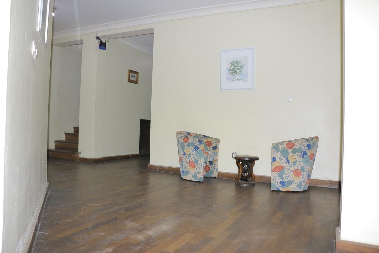 Vip Palace 2 Hotel Goma Esterno foto